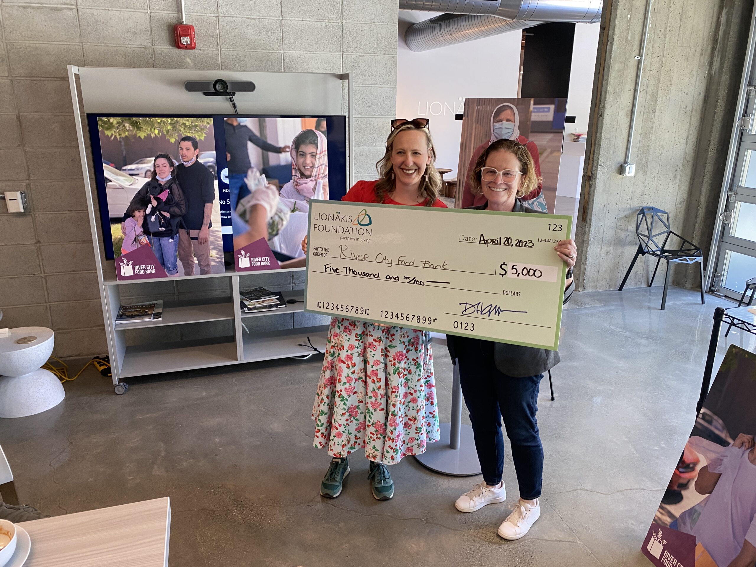 Mezclar el negocio y el impacto benéfico: manténgalo ético, legal y transparente